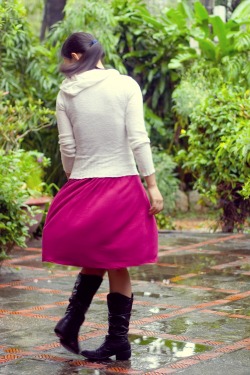 magenta dress embroidered sweater black boots by 14 shades of grey