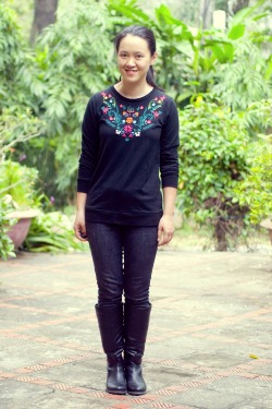 black embroidered sweater charcoal jeans black boots by 14 shades of grey