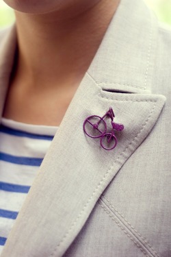 blue striped shirt blue jeans tan blazer bicycle brooch by 14 shades of grey