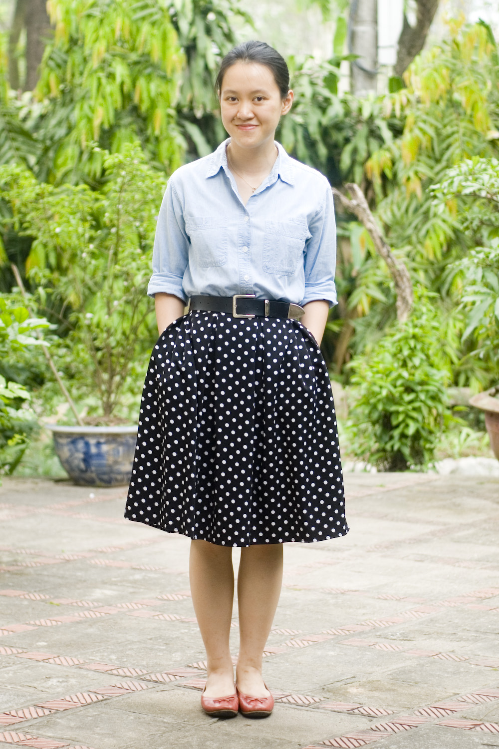 blue polka dot skirt outfit