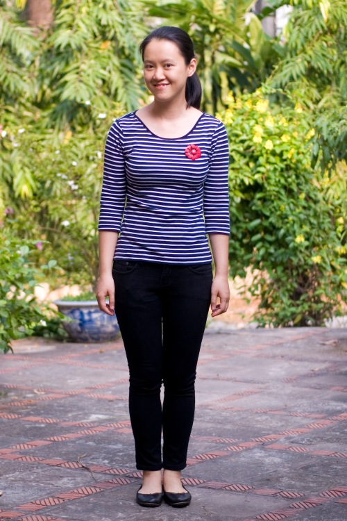 navy striped top black jeans black flats by 14 shades of grey